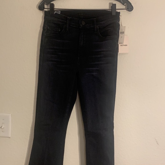 NWT MOTHER WEEKENDER FRAY JEANS - Picture 8 of 16
